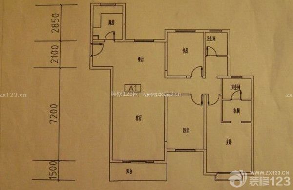 卧室门对着卫生间风水