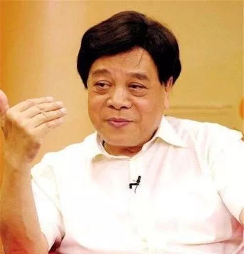 （李向东）男人下眼袋长痣代表什么？你知道吗？